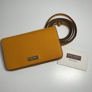 Henri Bendel leather crossbody wallet/clutch